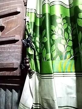 Snapshot of Aruyeshi- chatting on October 4, 2025, 3:19 am Aruyeshi- online show from October 4, 2025, 3:19 am