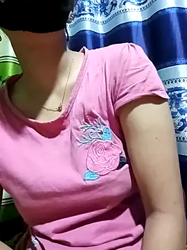 Snapshot of Aruyeshi- chatting on March 19, 2025, 11:25 pm Aruyeshi- online show from March 19, 2025, 11:25 pm