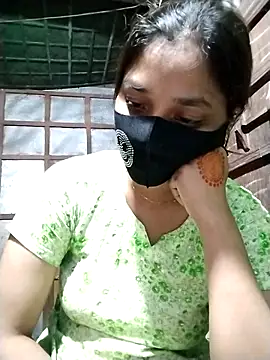 Snapshot of Aruyeshi- chatting on October 13, 2025, 12:18 pm Aruyeshi- online show from October 13, 2025, 12:18 pm