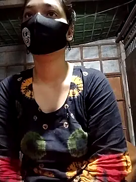 Snapshot of Aruyeshi- chatting on October 15, 2025, 11:35 pm Aruyeshi- online show from October 15, 2025, 11:35 pm