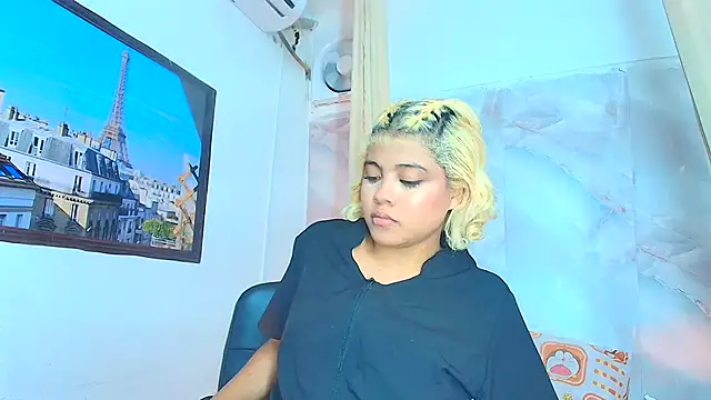 Snapshot of sofiacastillo01 chatting on July 12, 2026, 1:34 pm sofiacastillo01 online show from July 12, 2026, 1:34 pm