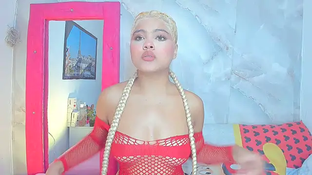 Snapshot of sofiacastillo01 chatting on June 18, 2026, 1:38 pm sofiacastillo01 online show from June 18, 2026, 1:38 pm