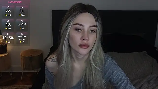 Sara Tranquil online show from December 12, 2024, 9:26 pm