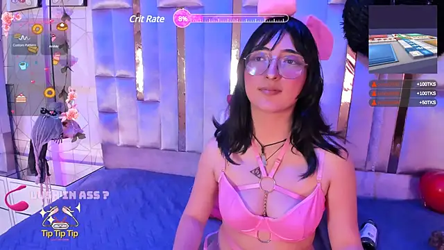 Snapshot of SaraMartini1 chatting on February 16, 2025, 8:43 am SaraMartini1 online show from February 16, 2025, 8:43 am