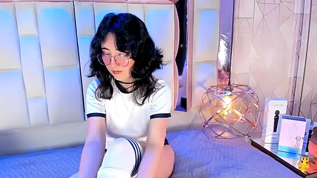 Snapshot of SaraMartini1 chatting on October 21, 2025, 5:51 am SaraMartini1 online show from October 21, 2025, 5:51 am