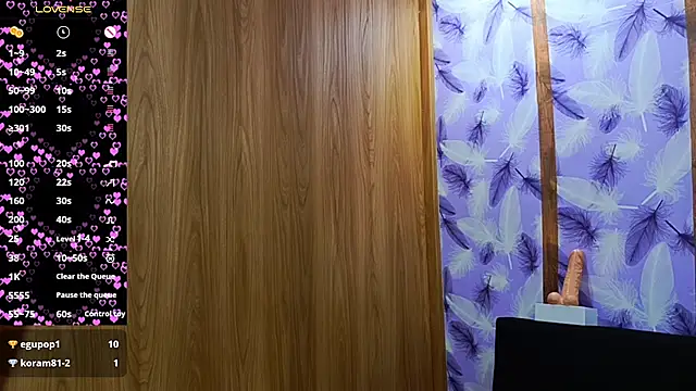 Snapshot of Molly_ADY chatting on December 5, 2025, 9:12 pm Molly ADY online show from December 5, 2025, 9:12 pm