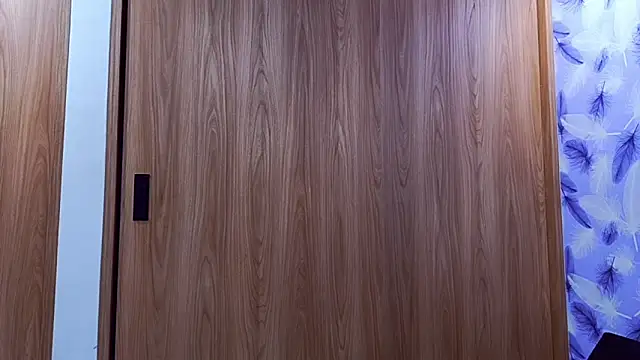 Snapshot of Molly_ADY chatting on October 3, 2025, 10:44 pm Molly ADY online show from October 3, 2025, 10:44 pm