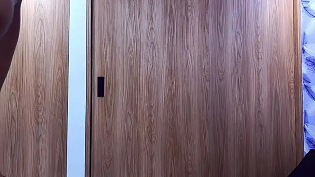 Snapshot of Molly_ADY chatting on November 14, 2025, 1:42 am Molly ADY online show from November 14, 2025, 1:42 am