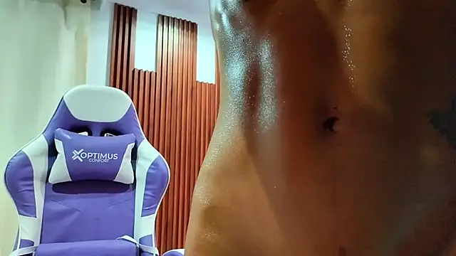 Snapshot of Molly_ADY chatting on March 13, 2025, 9:48 pm Molly ADY online show from March 13, 2025, 9:48 pm