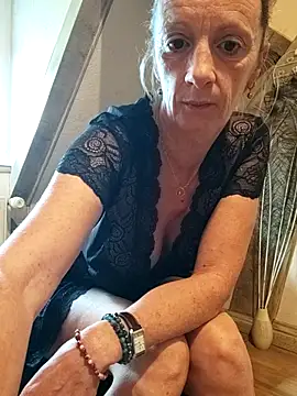 Snapshot of tatianasexymilf chatting on September 24, 2025, 9:16 am tatianasexymilf online show from September 24, 2025, 9:16 am