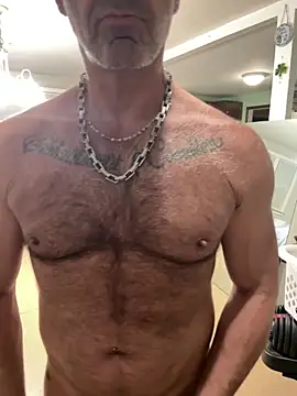 Snapshot of DaddySnowXX chatting on April 15, 2026, 7:03 am DaddySnowXX online show from April 15, 2026, 7:03 am