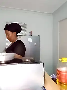 NippleMilkXx online show from April 9, 2026, 4:02 pm