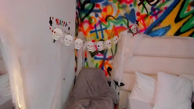 Snapshot of Liana_Bernocchi chatting on October 3, 2025, 7:26 pm Liana Bernocchi online show from October 3, 2025, 7:26 pm