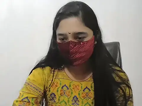 Snapshot of Chitrani- chatting on February 19, 2026, 4:04 pm Chitrani- online show from February 19, 2026, 4:04 pm