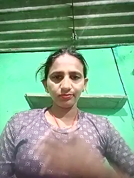 Baby  Shreya online show from November 21, 2025, 9:47 pm