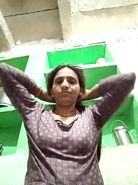 Baby  Shreya online show from April 11, 2026, 8:56 pm