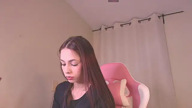 shanakendal2 online show from December 20, 2025, 2:31 pm