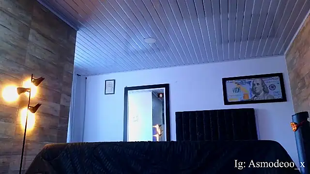 Snapshot of AsmodeoCox chatting on October 5, 2025, 10:00 pm AsmodeoCox online show from October 5, 2025, 10:00 pm