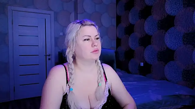 Snapshot of natusik chatting on March 17, 2025, 1:14 am natusik online show from March 17, 2025, 1:14 am