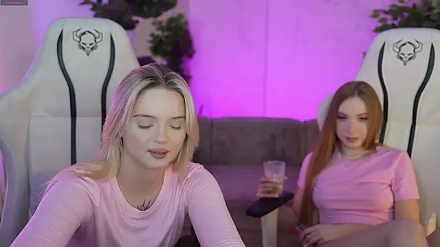 Snapshot of Cassy-Celestial_ chatting on March 17, 2025, 12:10 am Cassy-Celestial online show from March 17, 2025, 12:10 am