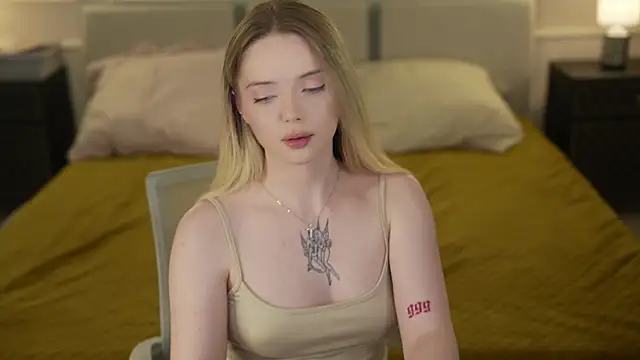 Snapshot of Cassy-Celestial_ chatting on September 20, 2025, 2:22 pm Cassy-Celestial online show from September 20, 2025, 2:22 pm