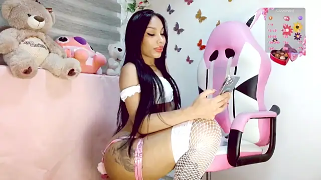 amaranta1411- online show from September 19, 2025, 5:17 pm