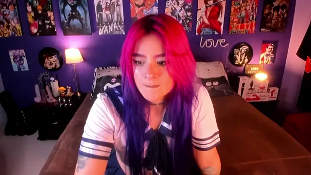 Snapshot of anne_cross chatting on November 14, 2025, 11:52 pm anne cross online show from November 14, 2025, 11:52 pm