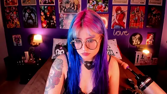 Snapshot of anne_cross chatting on January 18, 2025, 2:14 am anne cross online show from January 18, 2025, 2:14 am