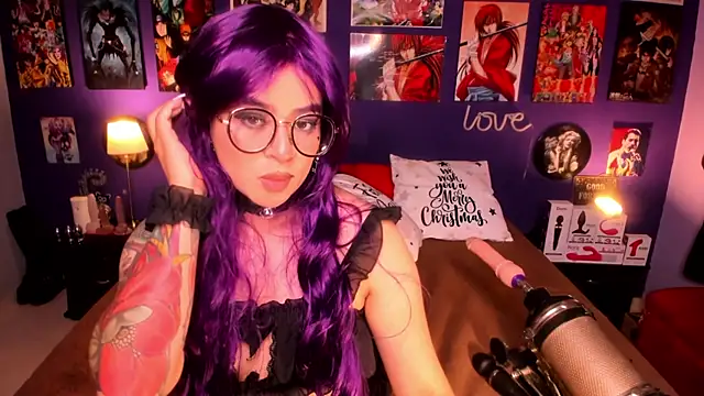 Snapshot of anne_cross chatting on December 17, 2024, 4:34 am anne cross online show from December 17, 2024, 4:34 am