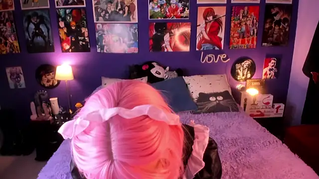 Snapshot of anne_cross chatting on September 17, 2025, 9:39 pm anne cross online show from September 17, 2025, 9:39 pm