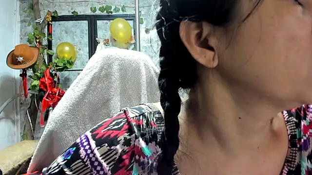 Snapshot of Erlinda-engel chatting on March 8, 2025, 1:14 pm Erlinda-engel online show from March 8, 2025, 1:14 pm