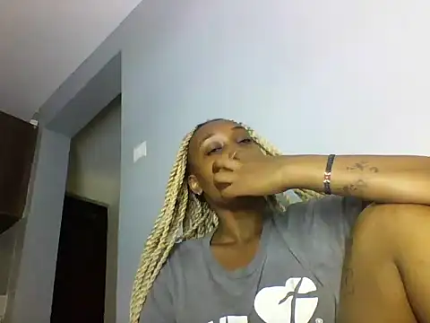Snapshot of Sexy_briellah chatting on October 10, 2025, 3:57 pm Sexy briellah online show from October 10, 2025, 3:57 pm