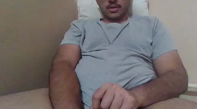 Snapshot of alesssterling chatting on December 20, 2024, 7:39 pm alesssterling online show from December 20, 2024, 7:39 pm