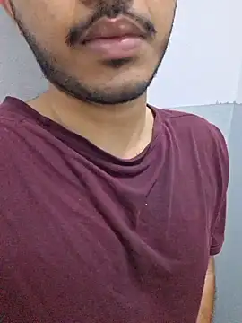 alesssterling online show from April 14, 2026, 2:49 am