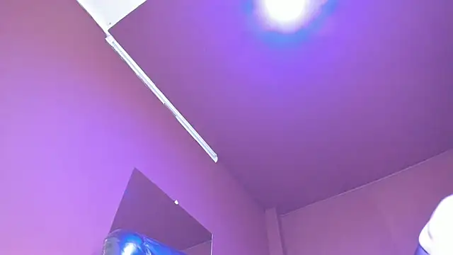 Snapshot of Olivia_seex chatting on March 7, 2025, 4:44 pm Olivia seex online show from March 7, 2025, 4:44 pm