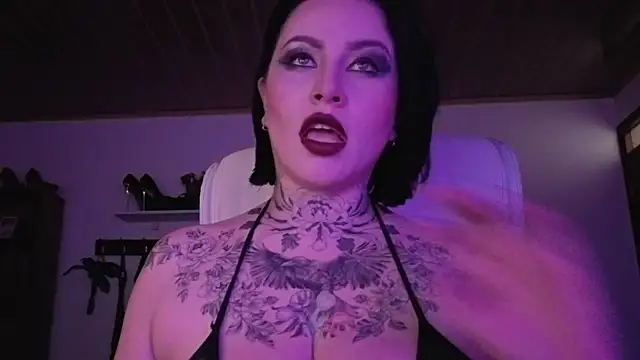 Snapshot of Olivia_seex chatting on September 16, 2025, 2:51 pm Olivia seex online show from September 16, 2025, 2:51 pm