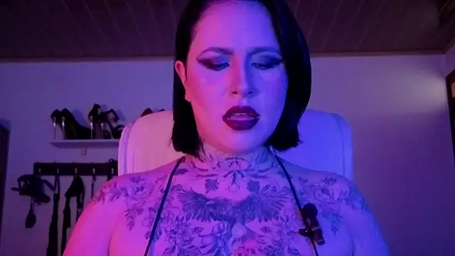 Snapshot of Olivia_seex chatting on October 23, 2025, 2:05 pm Olivia seex online show from October 23, 2025, 2:05 pm