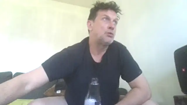 Snapshot of oopsxx chatting on March 28, 2026, 1:56 pm oopsxx online show from March 28, 2026, 1:56 pm