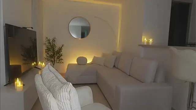 Emmavr online show from April 5, 2026, 1:56 am