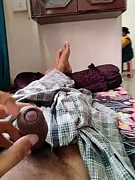 AUNTY1984 online show from September 24, 2025, 3:02 am