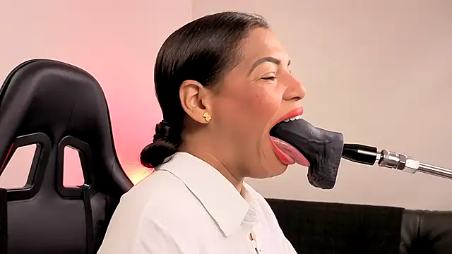 Anabel693 online show from September 28, 2025, 10:55 am