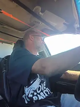 FloppyPickle4u online show from February 8, 2026, 7:11 pm