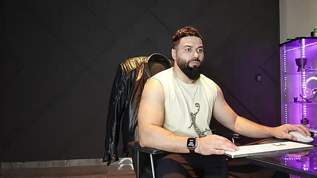 mattmasterss online show from April 14, 2026, 6:35 pm