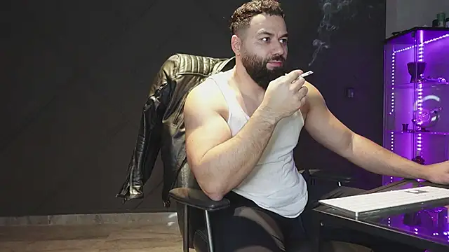 mattmasterss online show from February 23, 2026, 8:42 pm