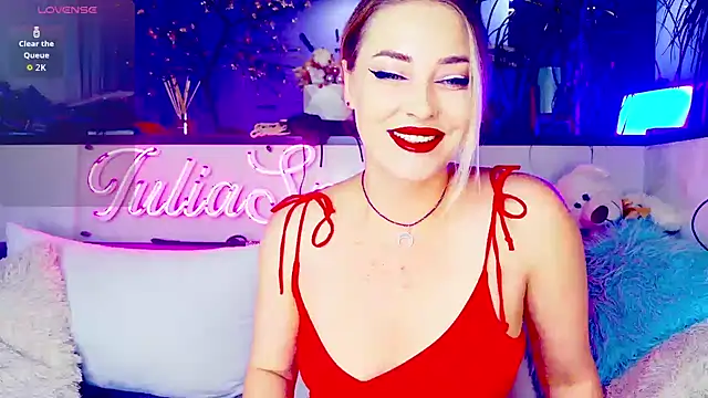 Snapshot of _JuliaSpace_ chatting on October 11, 2025, 4:08 pm JuliaSpace online show from October 11, 2025, 4:08 pm