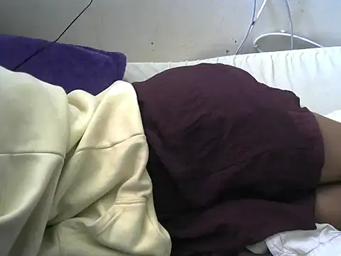 Snapshot of Ma-yolo001 chatting on October 2, 2025, 8:18 am Ma-yolo001 online show from October 2, 2025, 8:18 am