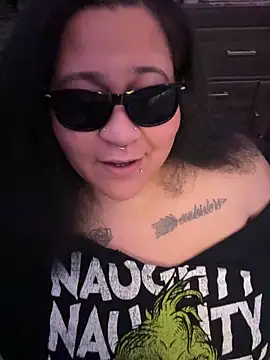 Juicyjordie online show from April 11, 2026, 7:27 am