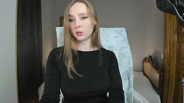 Snapshot of CharlotteWells chatting on May 25, 2026, 4:17 pm CharlotteWells online show from May 25, 2026, 4:17 pm
