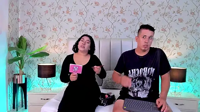 Snapshot of Liana_Asaff chatting on February 24, 2025, 8:47 pm Liana Asaff online show from February 24, 2025, 8:47 pm