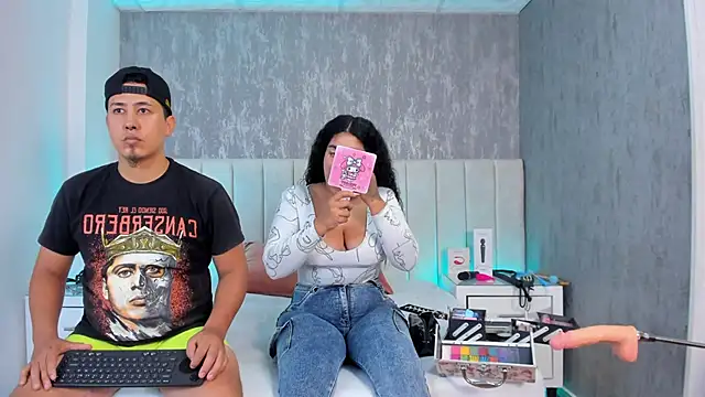 Snapshot of Liana_Asaff chatting on March 12, 2025, 8:31 pm Liana Asaff online show from March 12, 2025, 8:31 pm